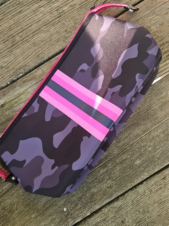 New HAUTE SHORE Kyle Epic Neoprene Camo Toiletry Cosmetics Bag w Pink Stripes - Picture 5 of 7